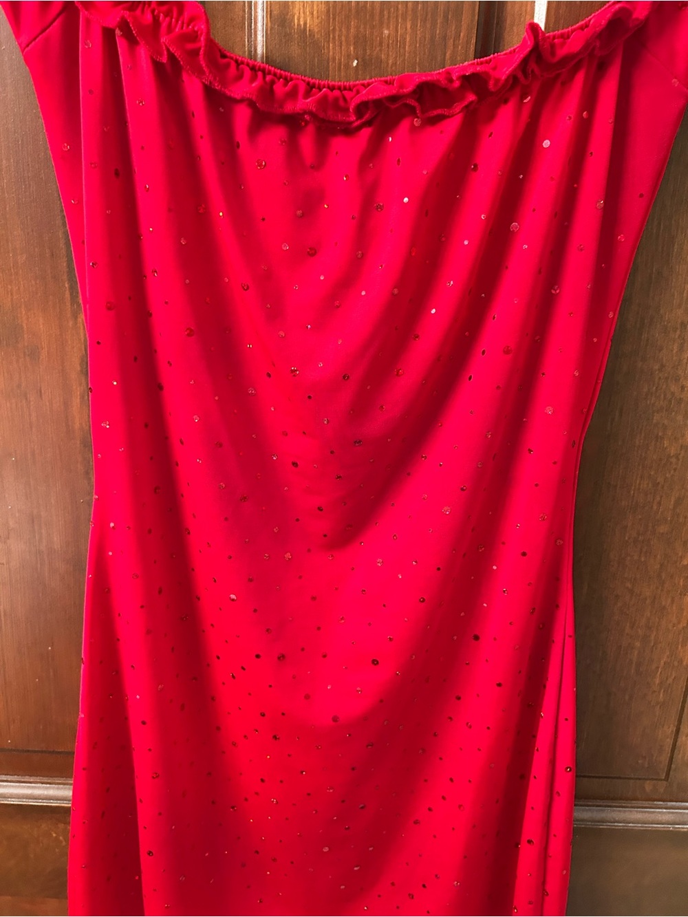 Private Dancer Red Ruffled Off-Shoulder Top. One size - Picture 3 of 5